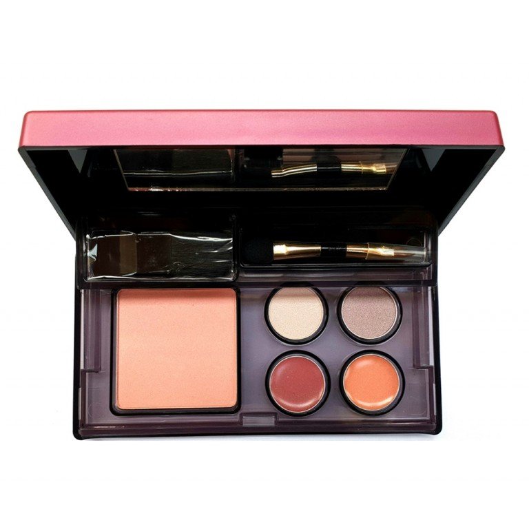 Elizabeth Arden Makeup Pallet Unboxed X 3 - Image 1