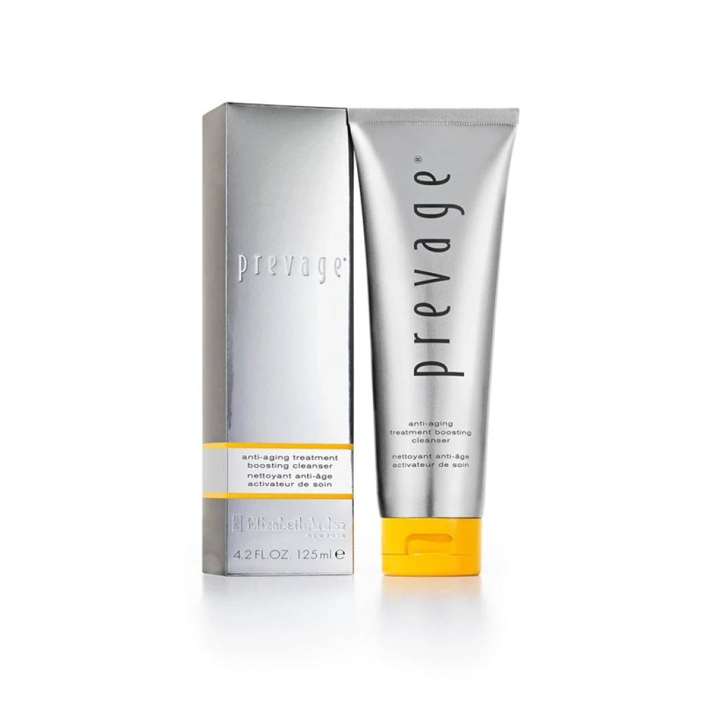 This creamy, lightly-foaming cleanser preps your skin to get maximum benefits from your beauty regimen