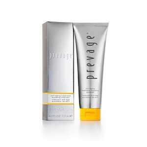 This creamy, lightly-foaming cleanser preps your skin to get maximum benefits from your beauty regimen